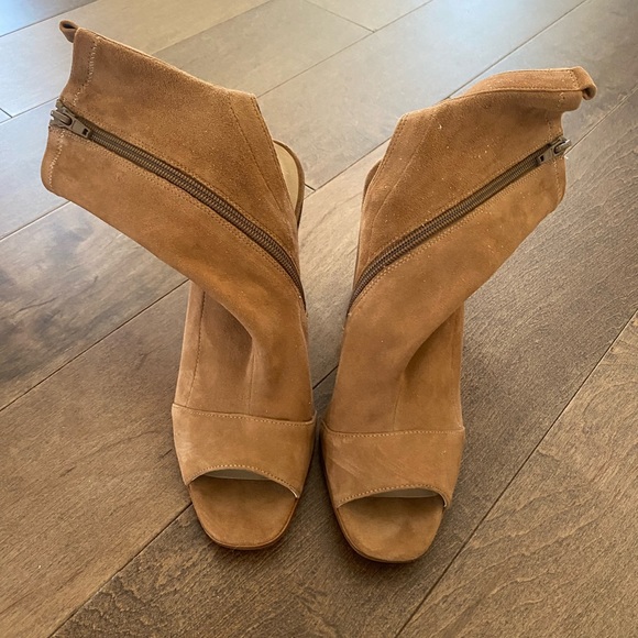 Aldo Booties - Picture 1 of 2